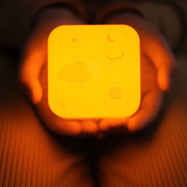 Cloud b Luce Notturna Cube B Space
